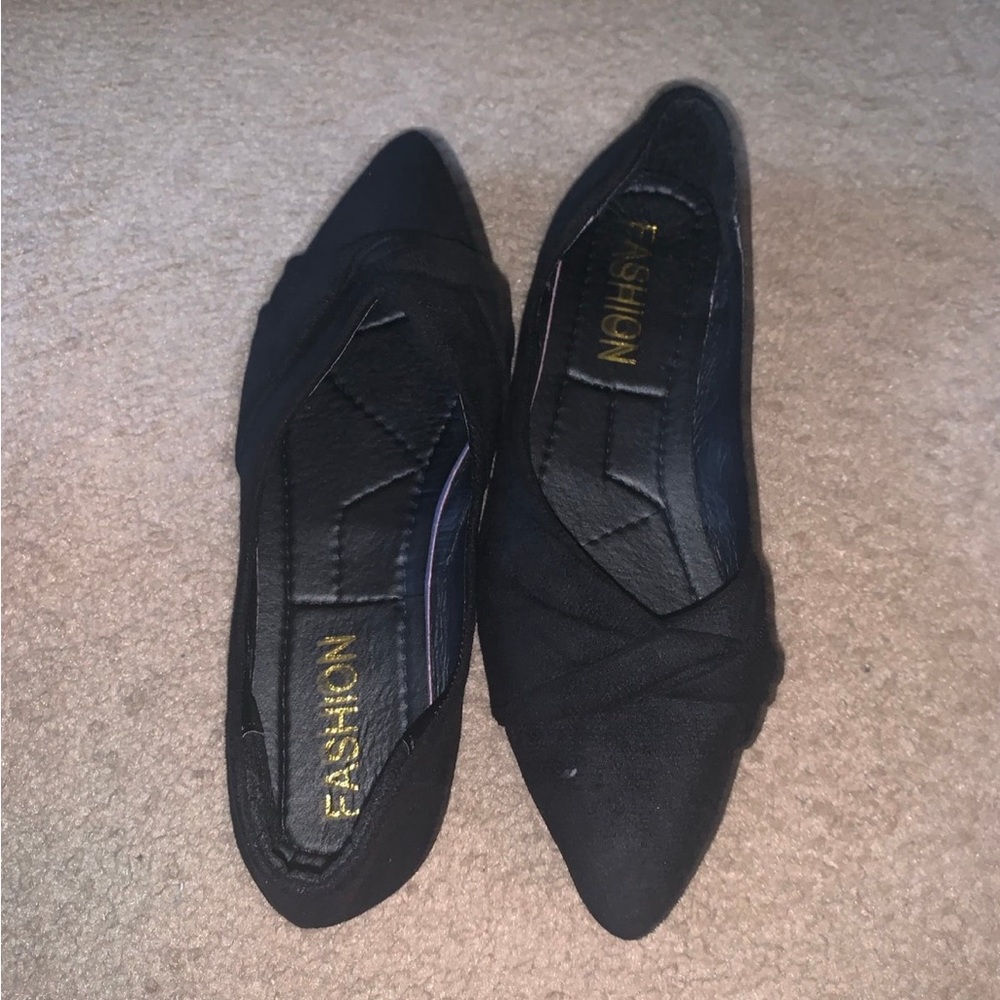 black flats